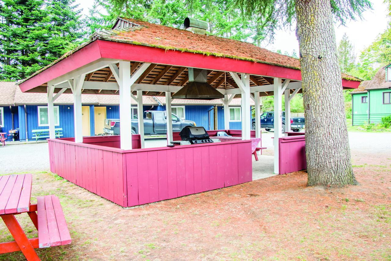 Riverside Resort & Rv Park Qualicum Beach Extérieur photo