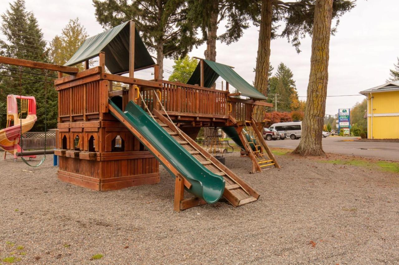 Riverside Resort & Rv Park Qualicum Beach Extérieur photo